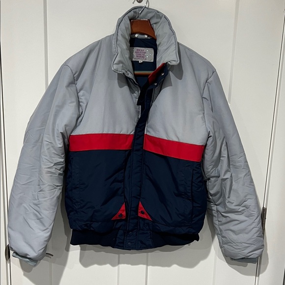 Rocky Mountain Other - Vintage Rocky Mountain Thread Works Men's Gray and Navy Puffer Jacket Sz L